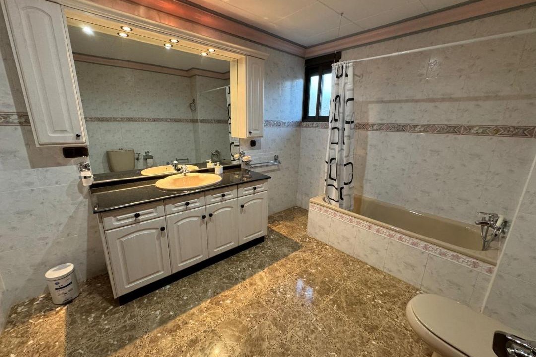 Photo of Others in Bolbaite