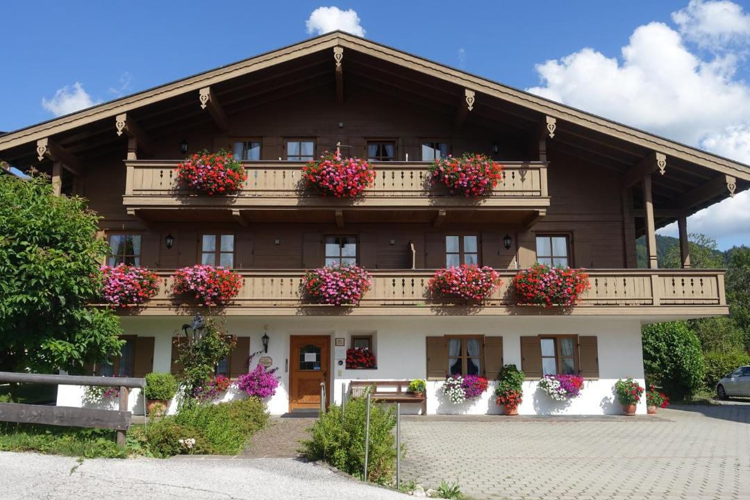 Photo of Others in Entfelden