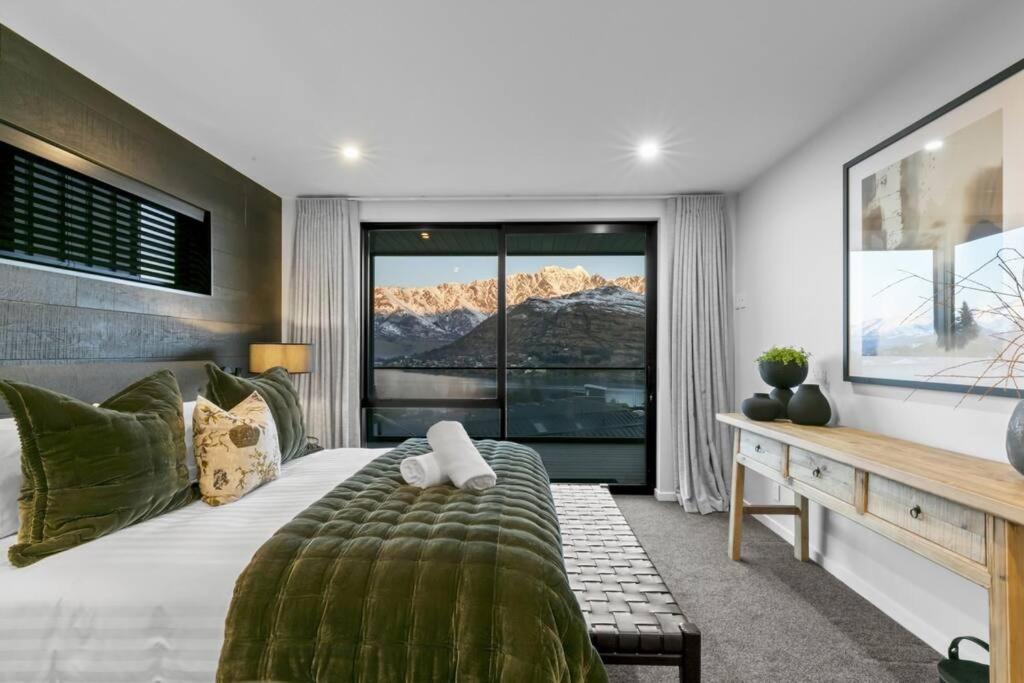 Photo of Bedroom in Queenstown