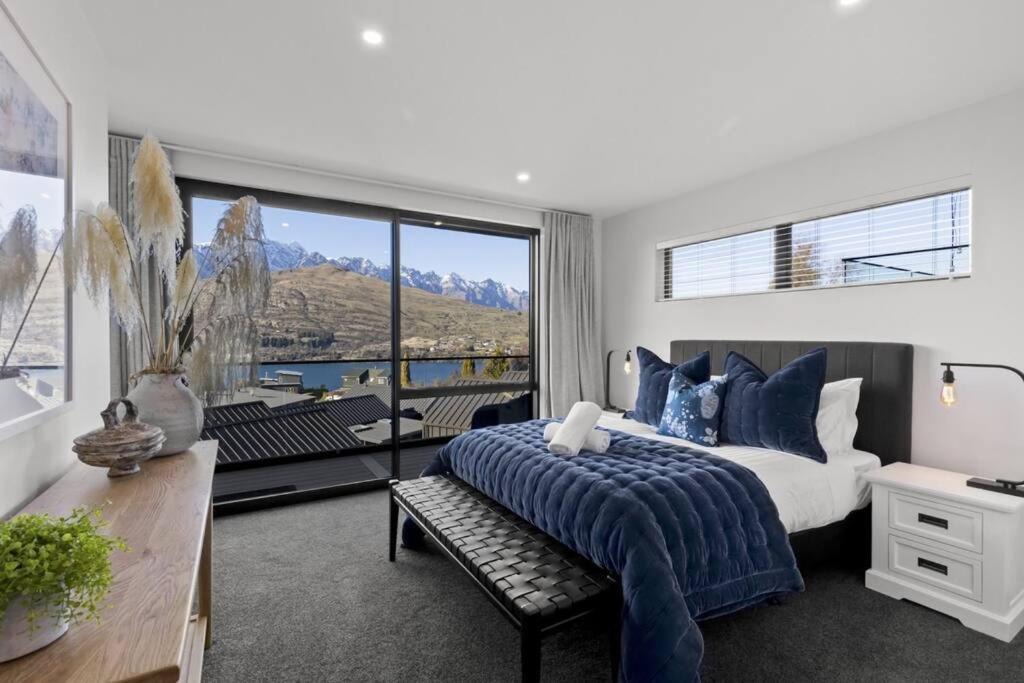 Photo of Bedroom in Queenstown