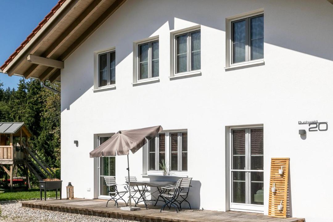 Photo of Others in Uebersee