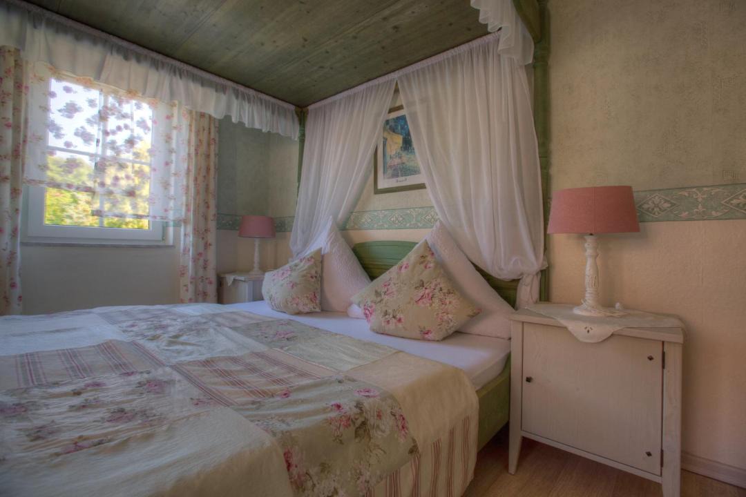 Photo of Bedroom in Goessweinstein