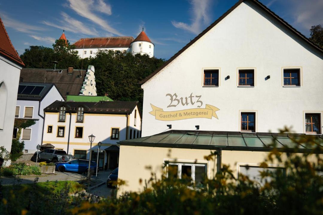 Photo of Buildings in Worth an der Donau