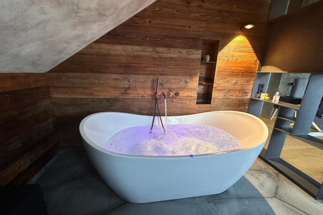 Photo of Bathroom in Roding