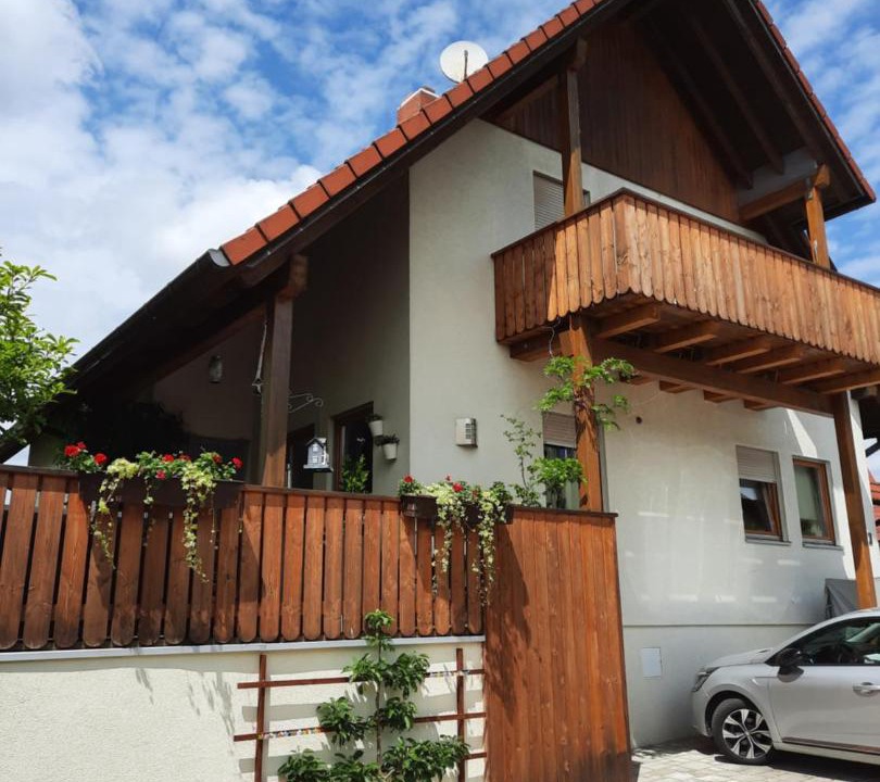 Photo of Buildings in Buttenheim