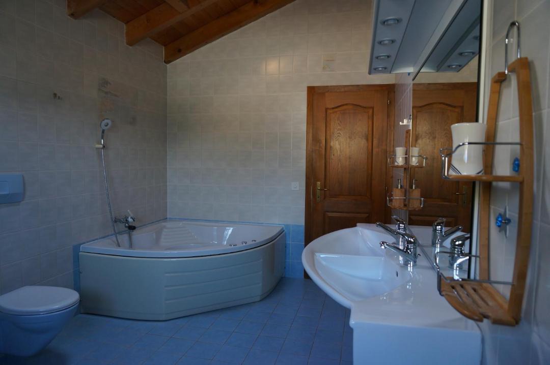 Photo of Bathroom in Grimisuat