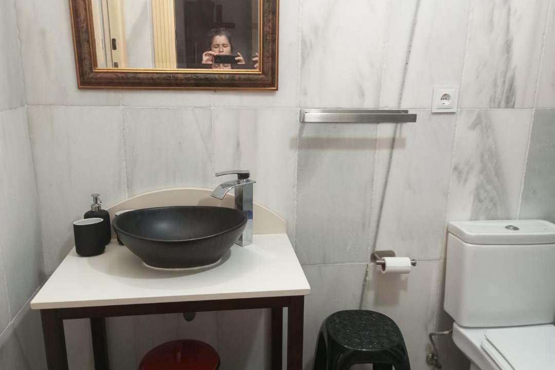 Photo of Bathroom in Marron