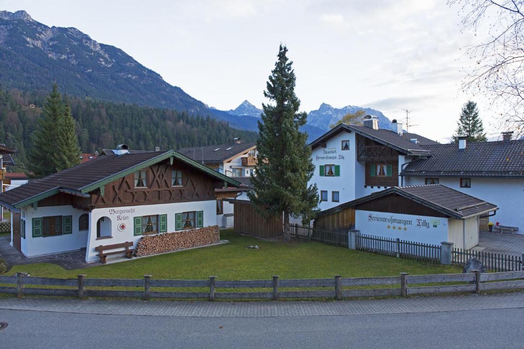Photo of Buildings in Kruen