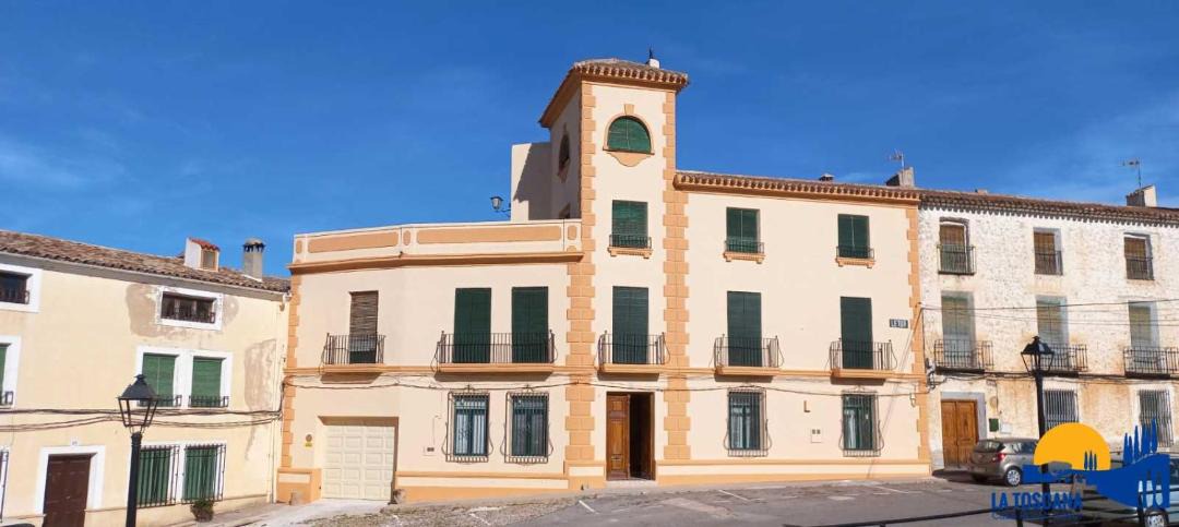 Photo of Buildings in Letur