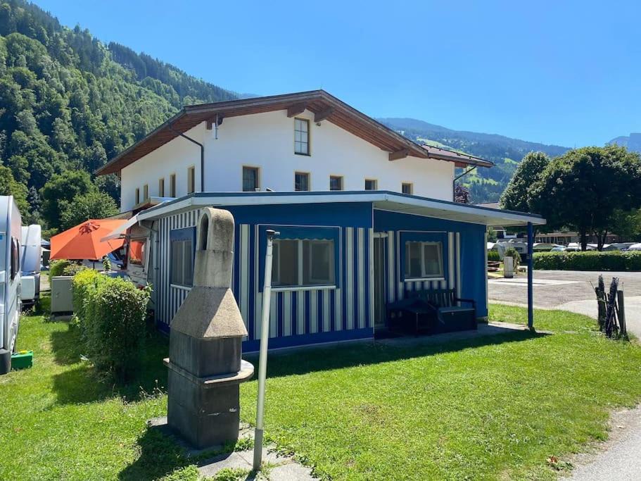 Photo of Buildings in Distelberg