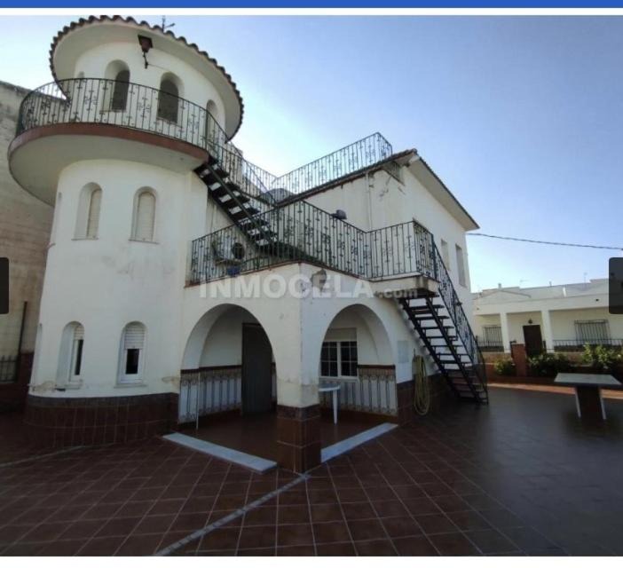 Photo of Buildings in Lucar