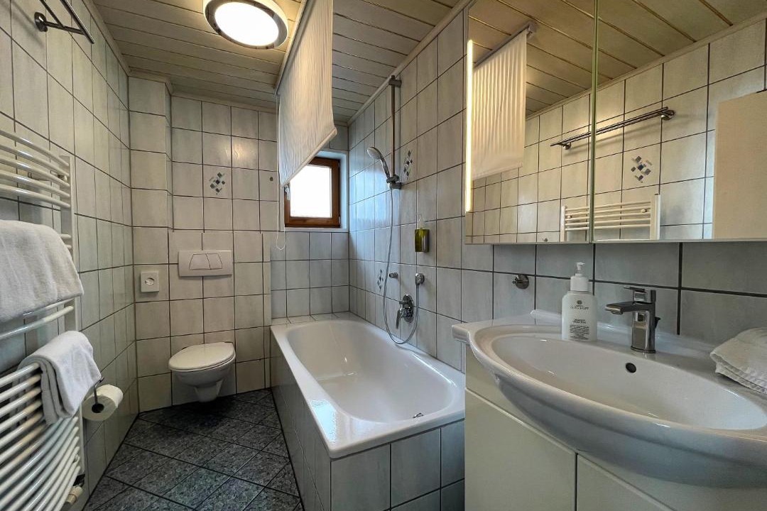 Photo of Bathroom in Horn