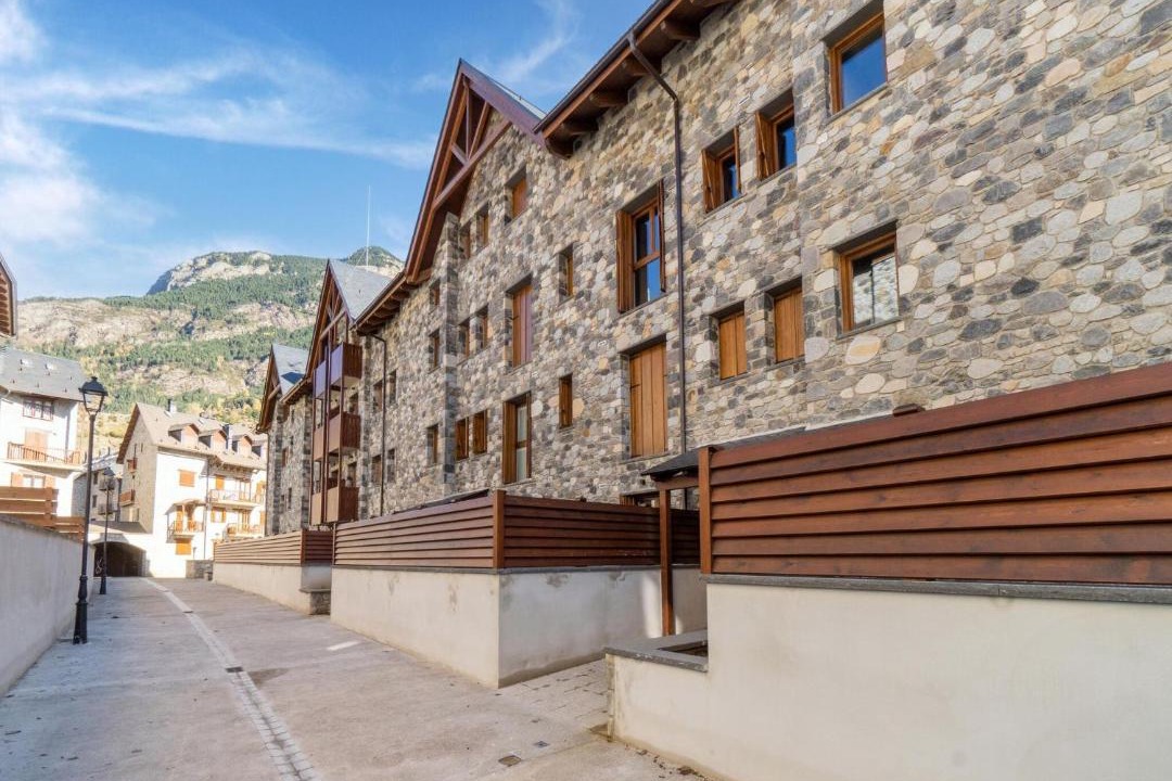 Photo of Buildings in Benasque