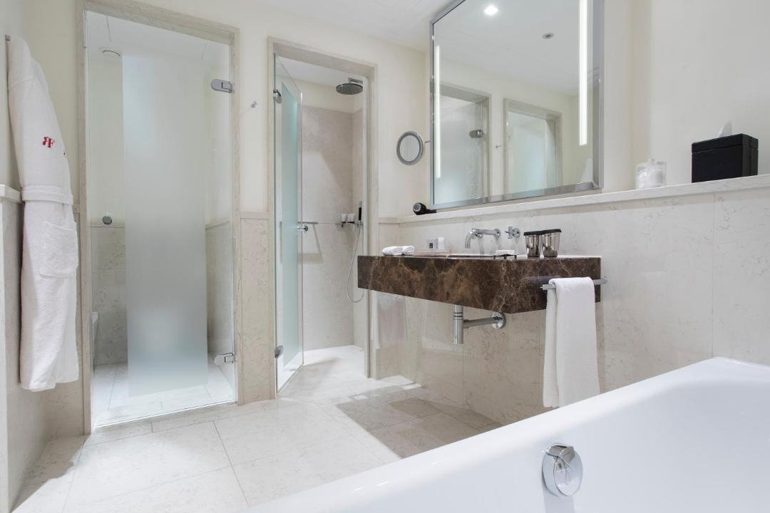 Photo of Bathroom in Konigsplatz