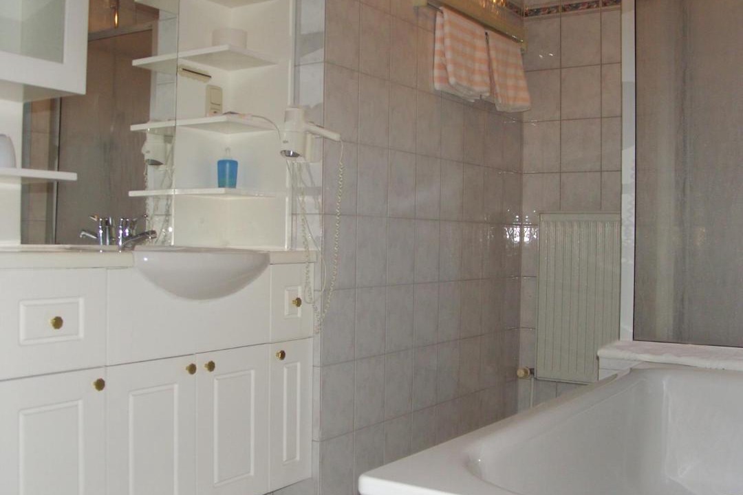 Photo of Bathroom in Bach