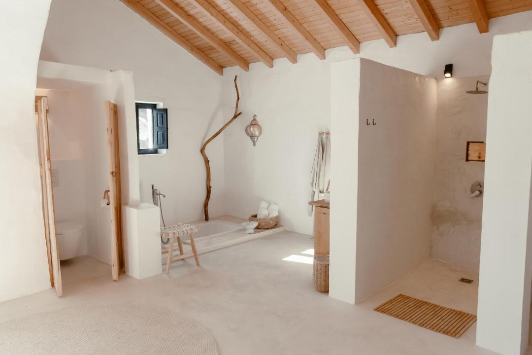Photo of Others in Comares