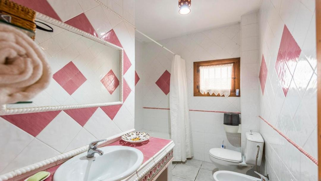 Photo of Bathroom in Villanueva del Rosario
