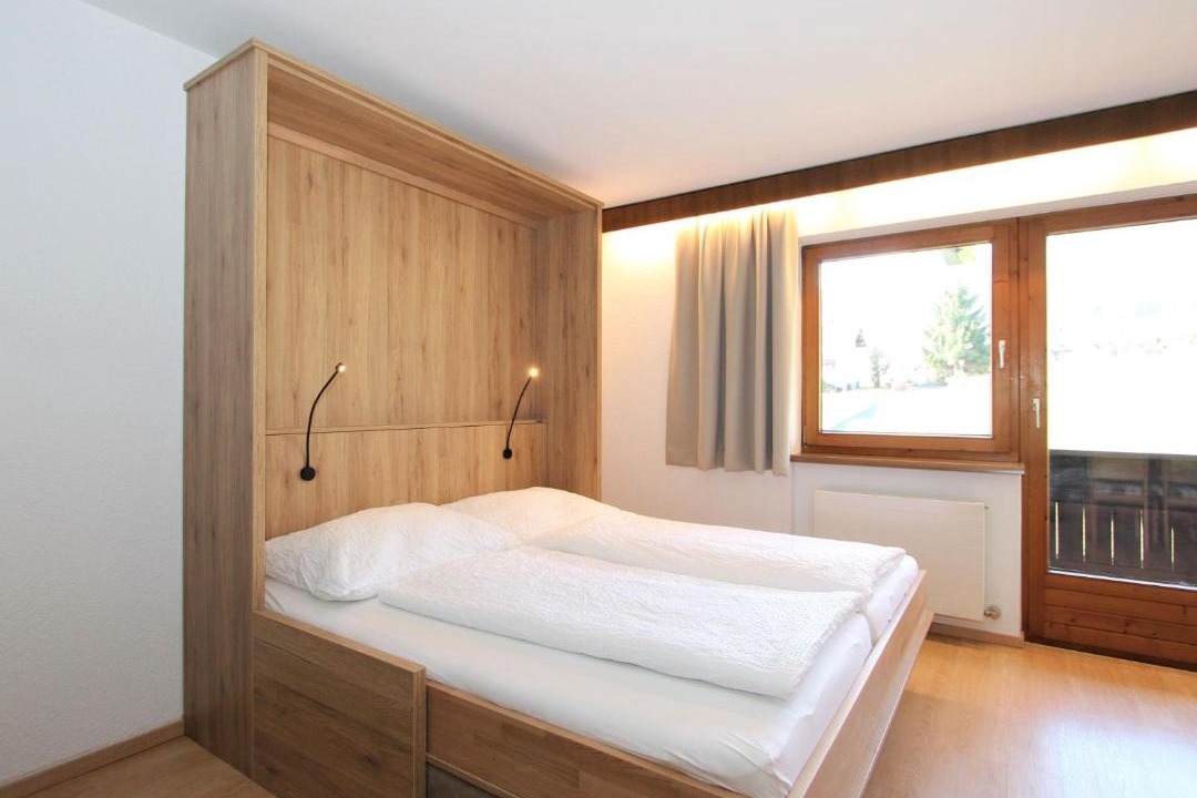 Photo of Bedroom in Kapfing