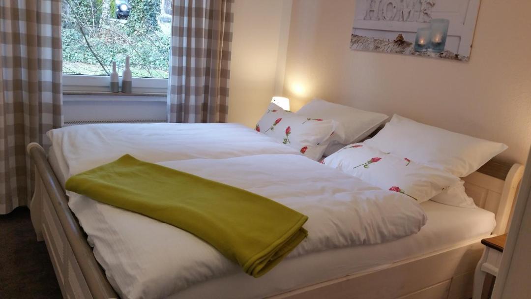 Photo of Bedroom in Moehnesee