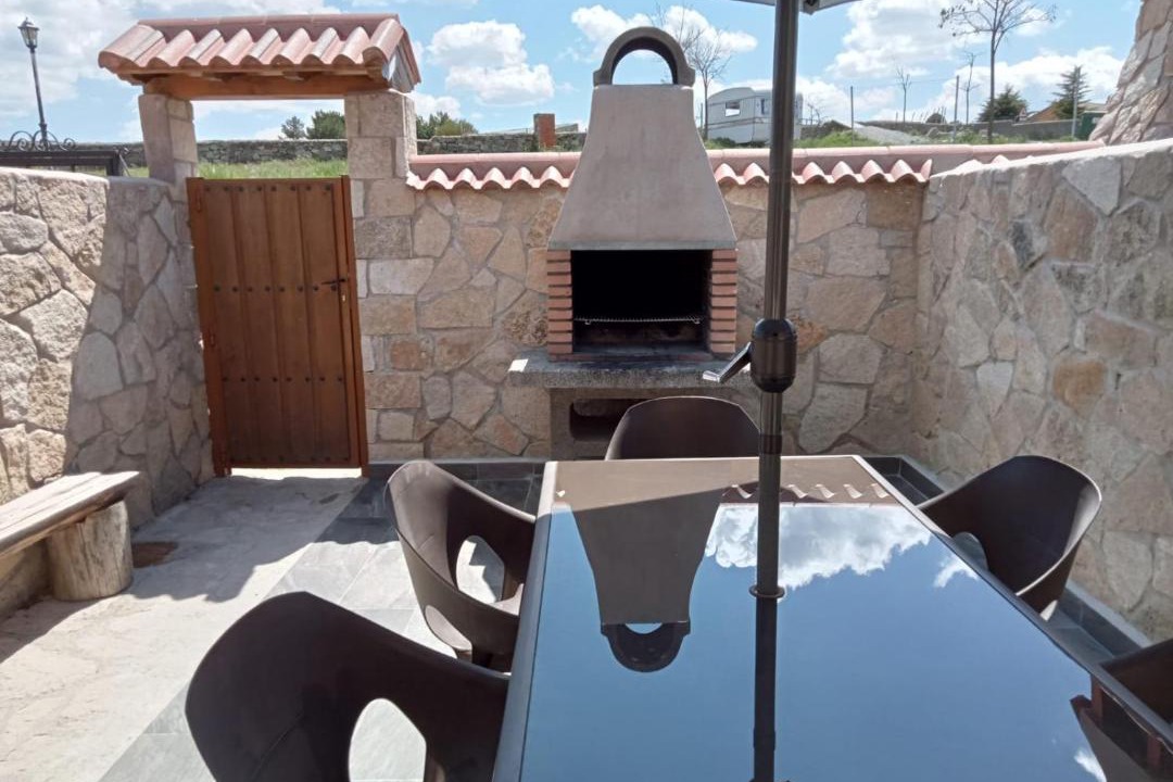 Photo of Others in San Martin de la Vega del Al