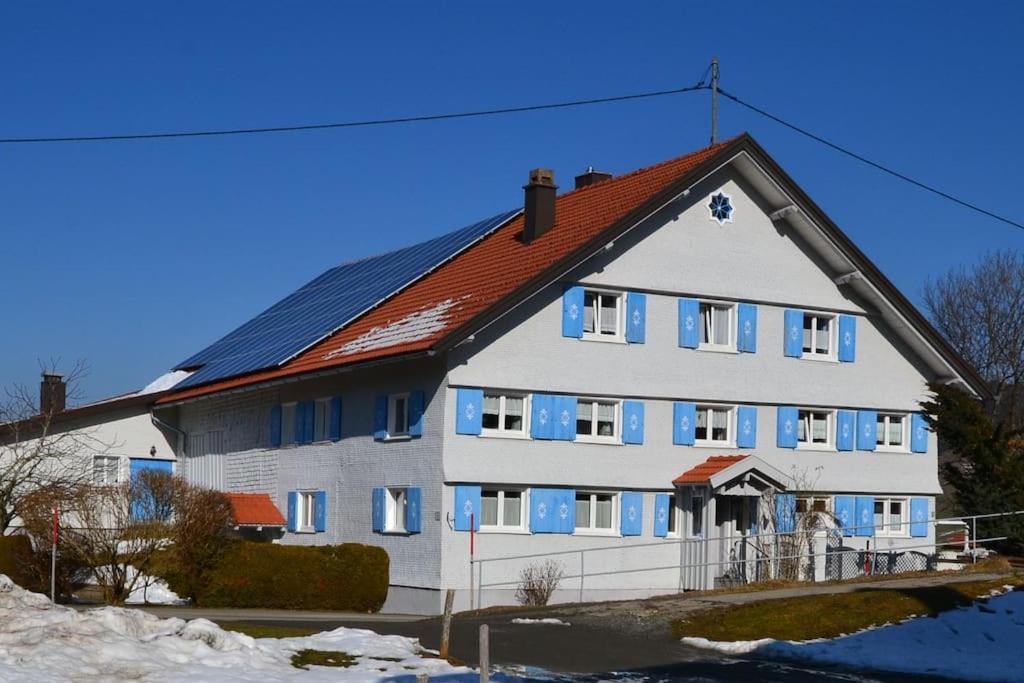 Photo of Buildings in Steibis