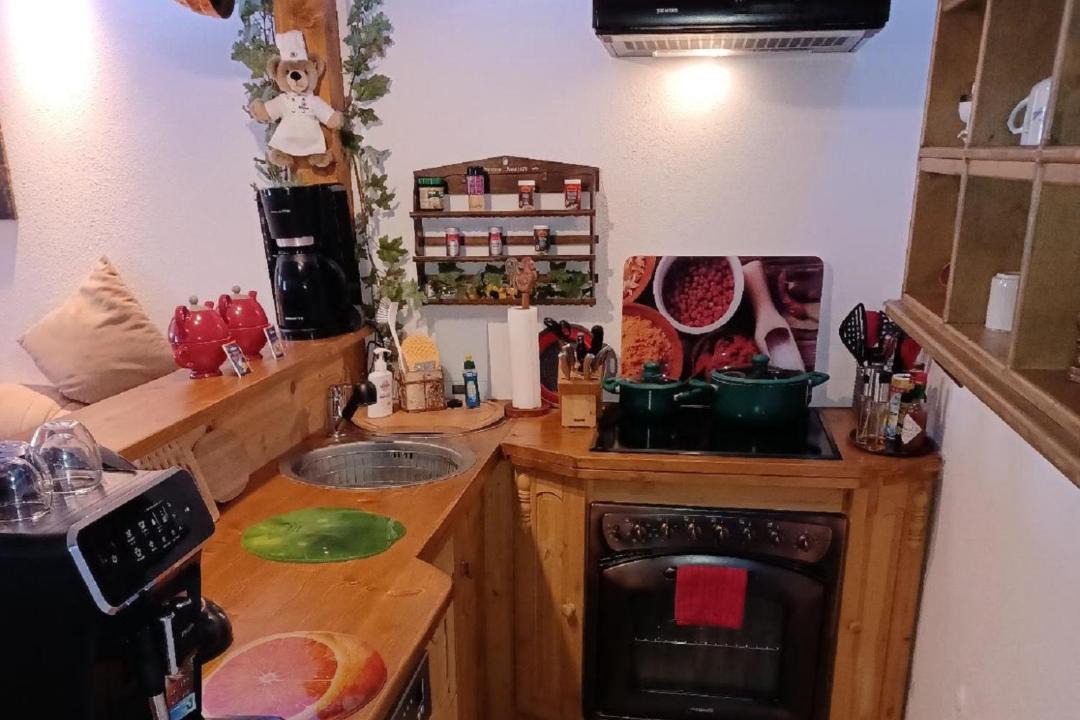 Photo of Kitchen in Lam