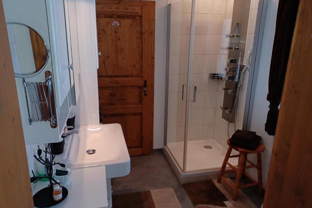 Photo of Bathroom in Lam