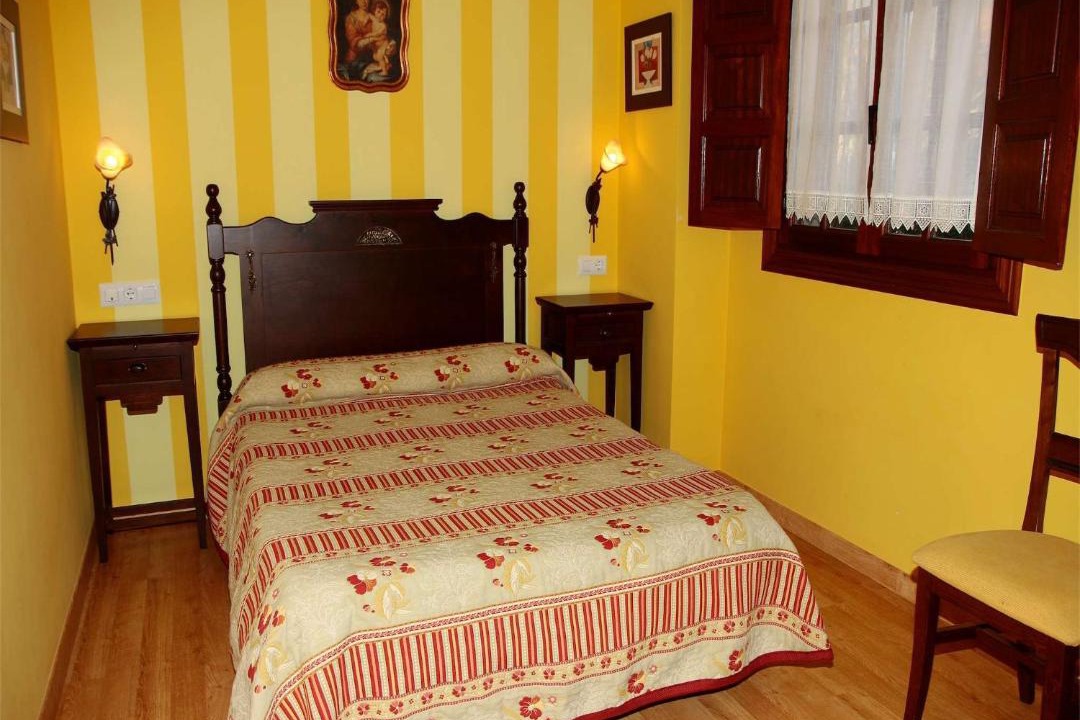 Photo of Bedroom in Esles