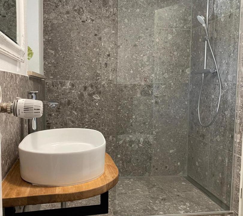 Photo of Bathroom in Linden