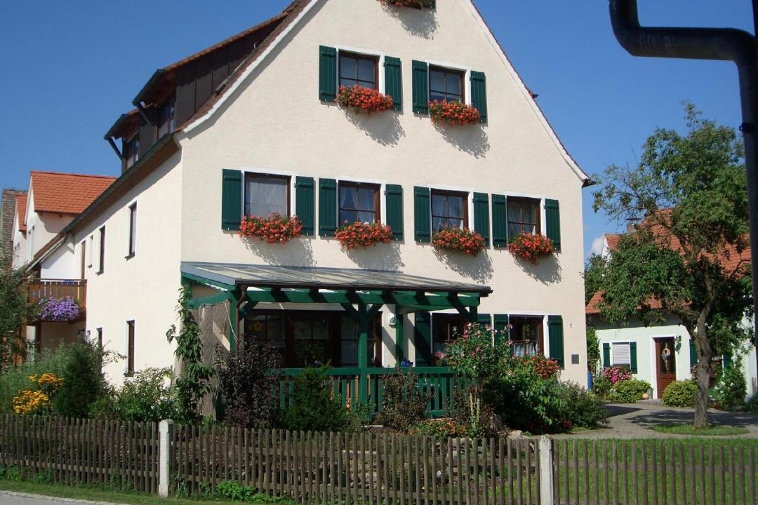 Photo of Buildings in Neuendettelsau