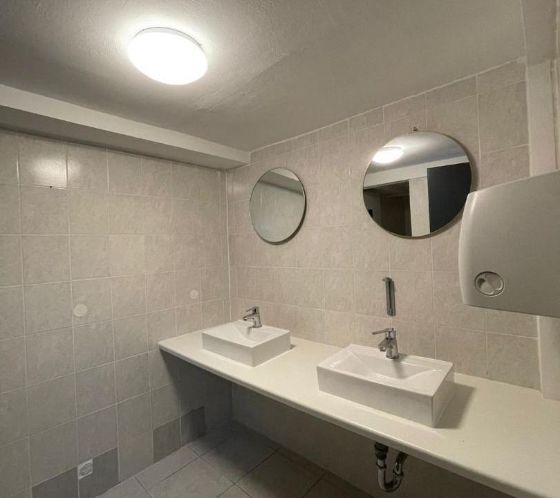 Photo of Bathroom in Hallbergmoos