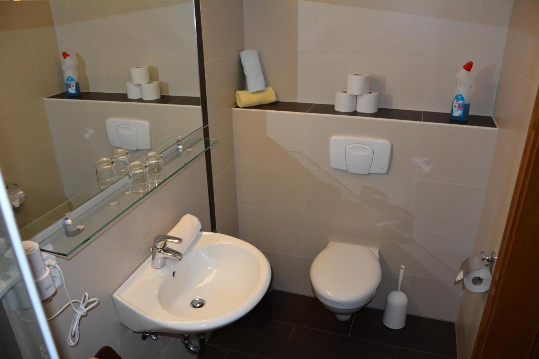 Photo of Bathroom in Wurding