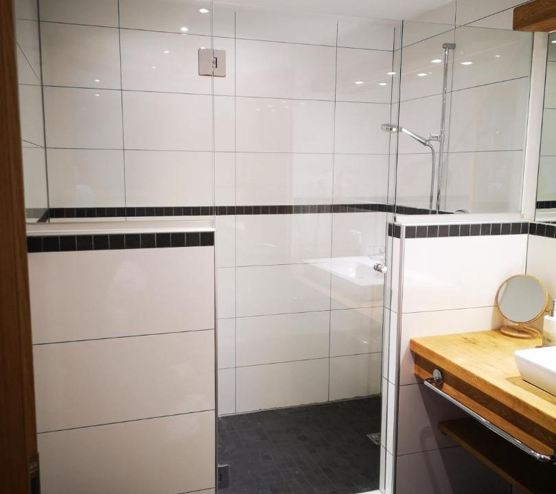 Photo of Bathroom in Mosern