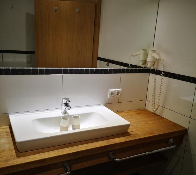 Photo of Bathroom in Mosern