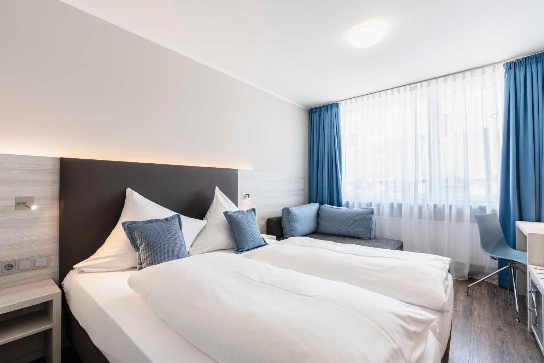 Photo of Bedroom in Schwanthalerhohe