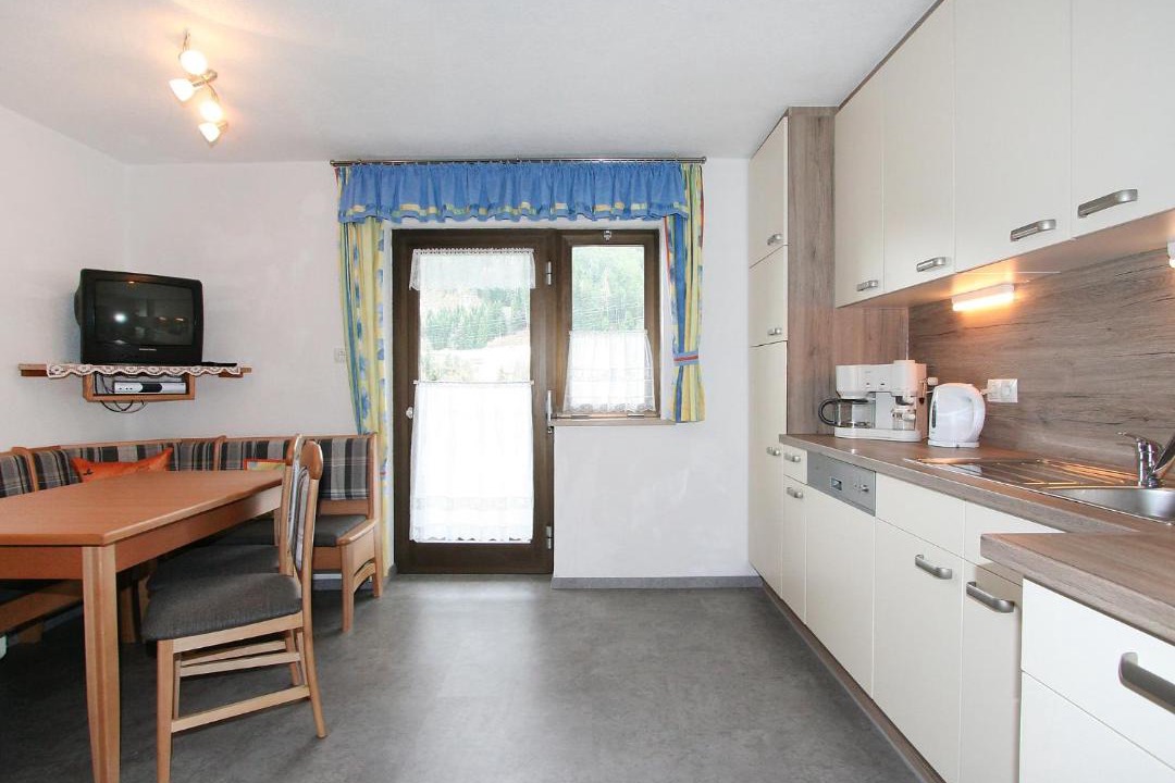Photo of Kitchen in Pians