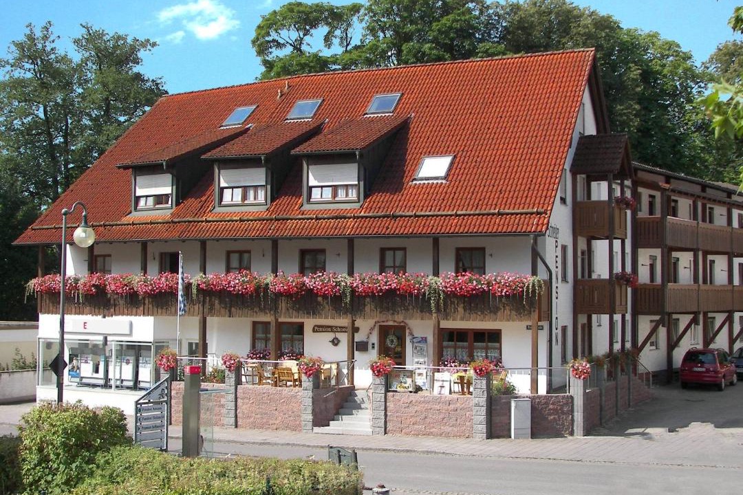 Photo of Others in Bad Goegging