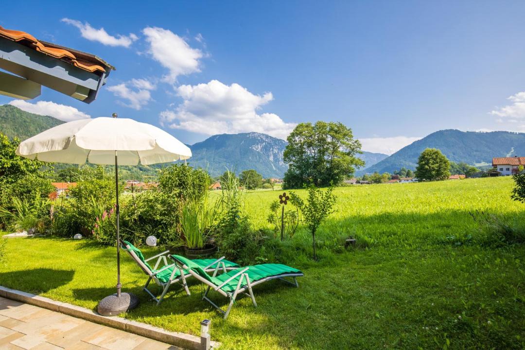 Photo of Outdoor in Bibelod