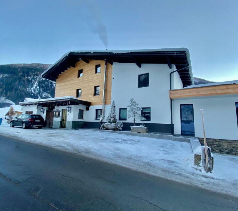 Photo of Others in Schnann