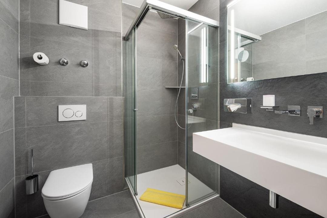 Photo of Bathroom in Hallbergmoos