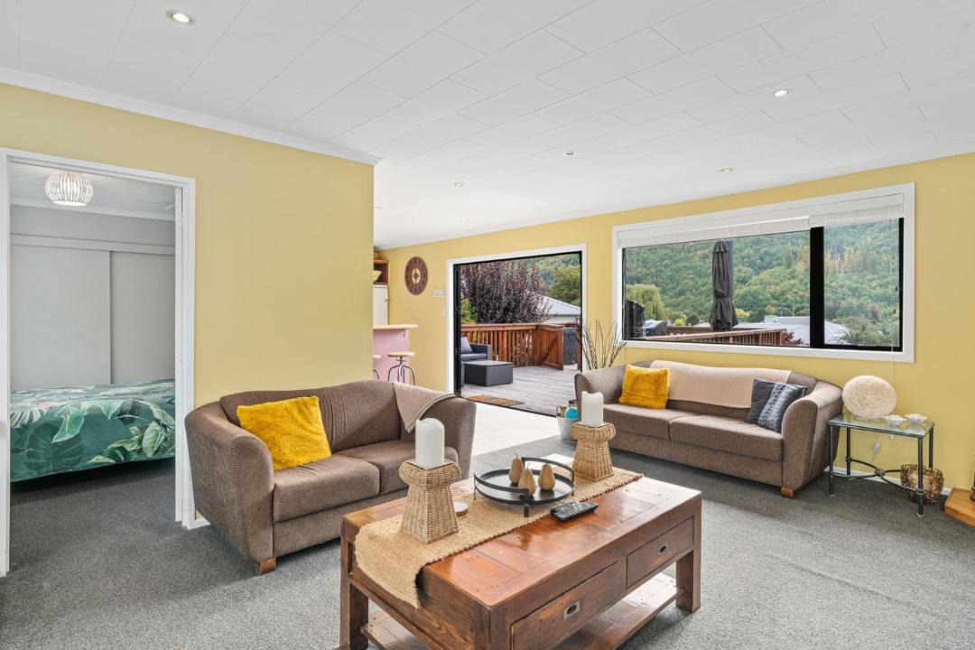Photo of Livingroom in Arrowtown
