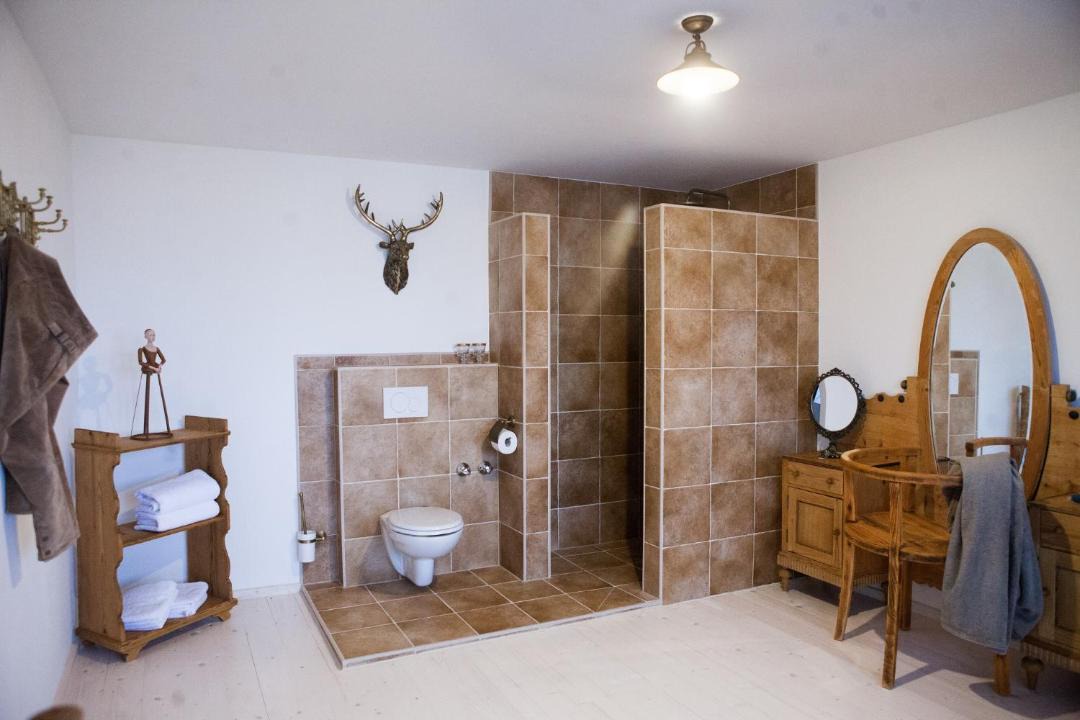 Photo of Bathroom in Lam