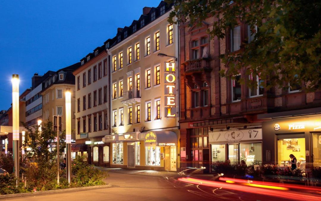 Photo of Others in Aschaffenburg