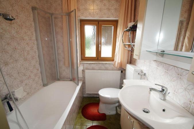 Photo of Bathroom in Kirchanschoring