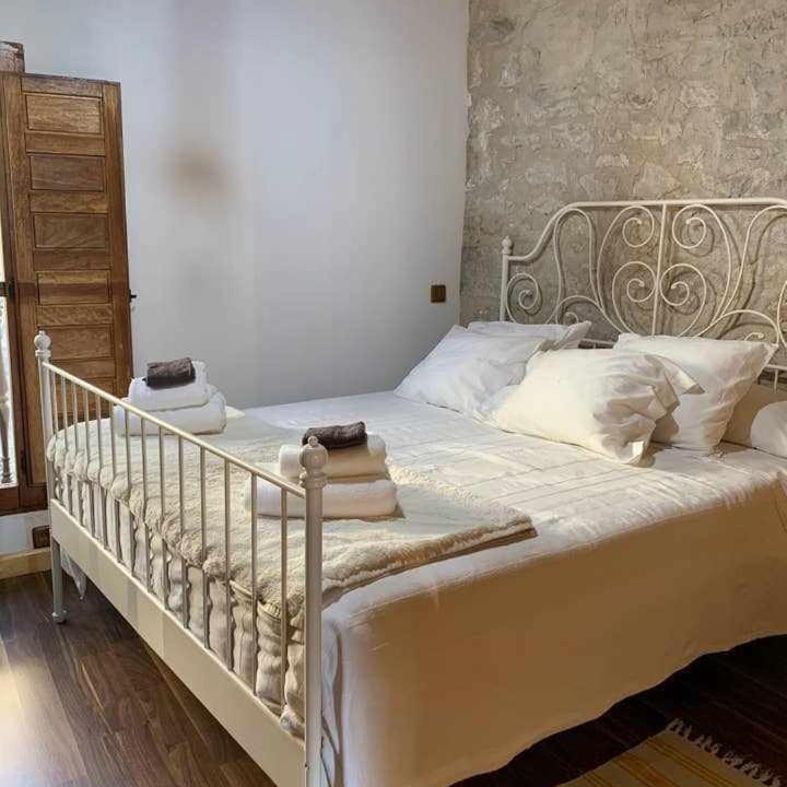 Photo of Bedroom in Encio
