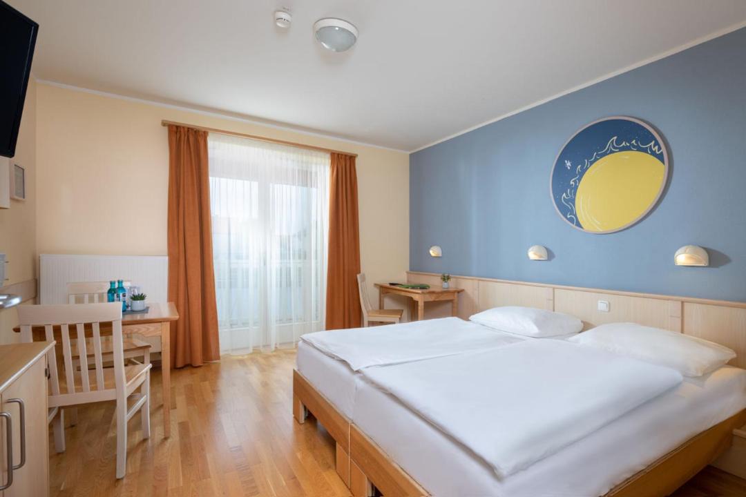 Photo of Bedroom in Noerdlingen