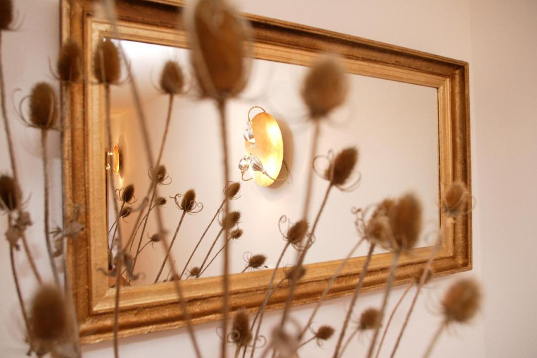 Photo of Others in Horn