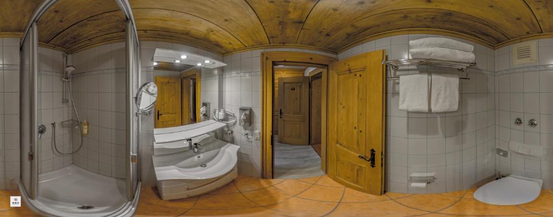 Photo of Bathroom in Oberammergau