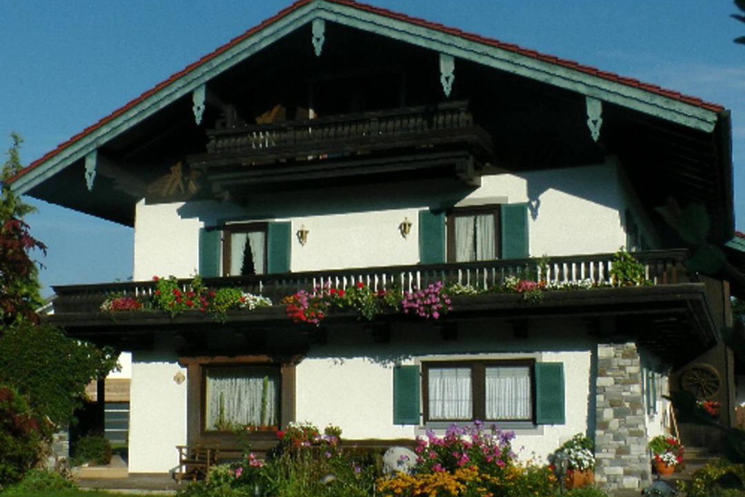 Photo of Buildings in Kreuzfeld