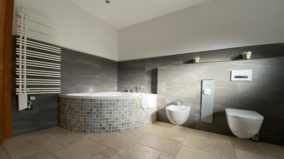 Photo of Bathroom in Farchant